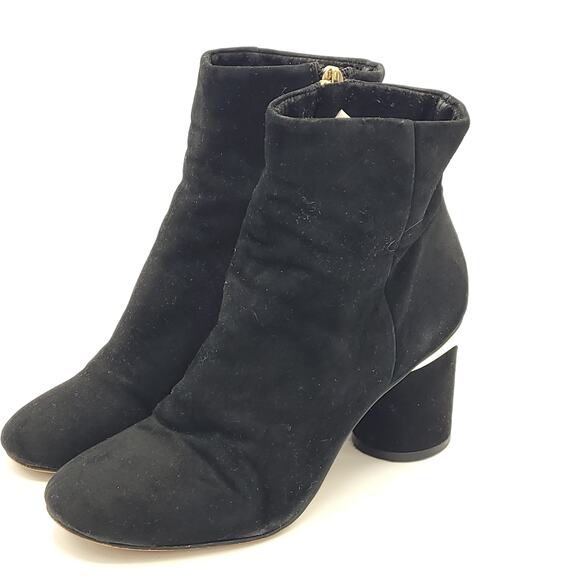 KARL LAGERFELD Paris Gray Luxury Suede FIONA Gold Heel  KARL LAGERFELD Paris Black Luxury Suede FIONA Gold Heel Booties Women\'s Size 6